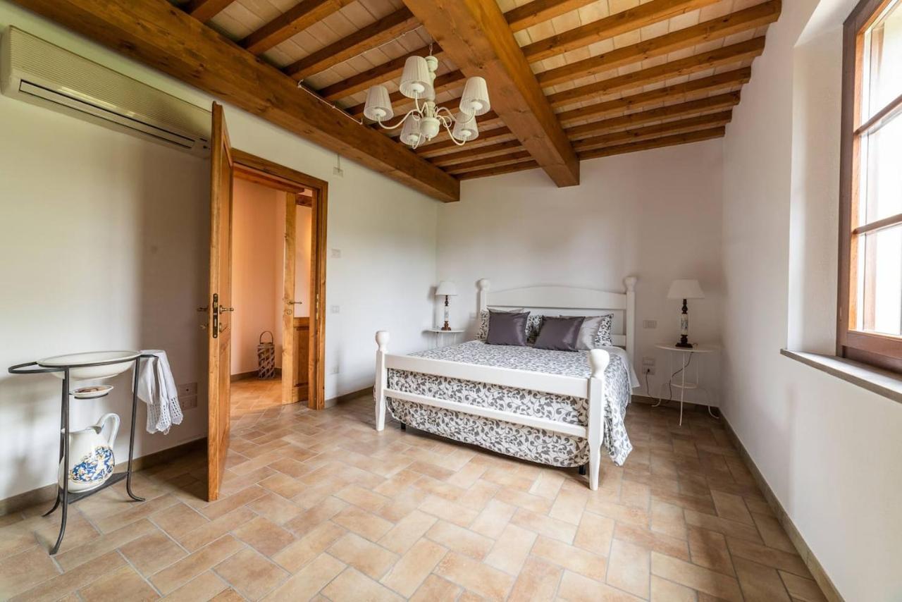 Il Mandorlo Nella Campagna Di Certaldo Lägenhet Aia Murata Exteriör bild